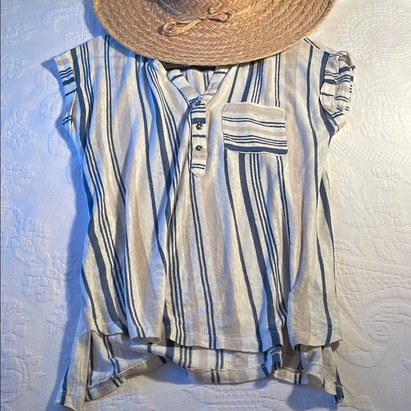 Women's Striped Blue and Beige Top.great condition.Only worn it once. - Picture 2 of 8